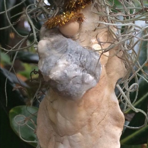 Handmade Seashell Madonna & Child Ornament Beach - Picture 4 of 5